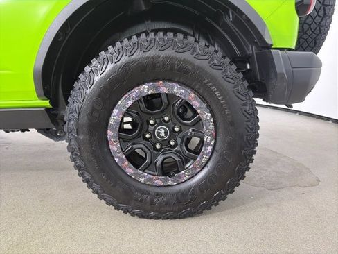 Used 2022 Ford Bronco Badlands image 4