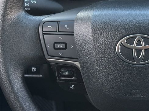 Used 2025 Toyota Camry LE image 14