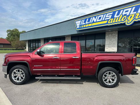 Used 2017 GMC Sierra 1500 SLT w/ SLT Premium Package AWD/4WD image 4