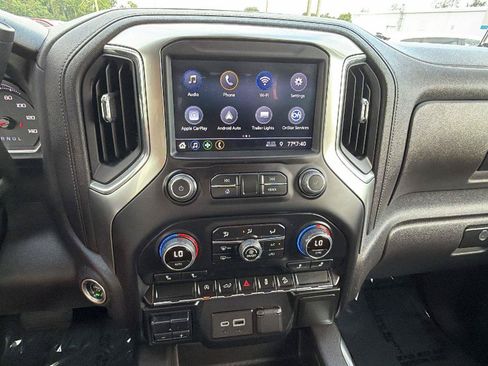 Used 2022 Chevrolet Silverado 1500 RST AWD/4WD image 33