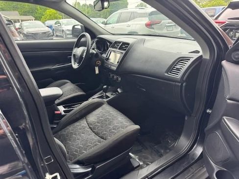 Used 2022 Mitsubishi Outlander Sport ES image 13