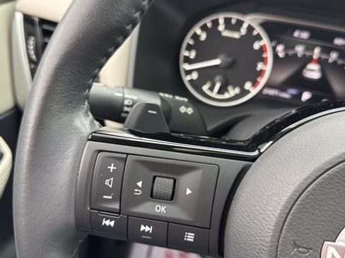 Certified 2023 Nissan Rogue SL w/ SL Premium Package AWD/4WD image 31