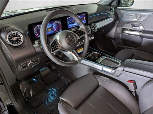 Certified 2025 Mercedes-Benz GLB 250 image 13