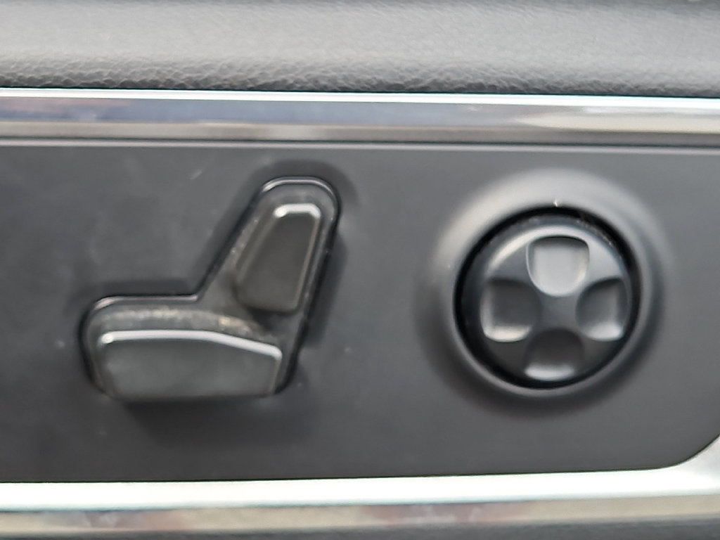 Used 2021 RAM 1500 Laramie AWD/4WD image 27