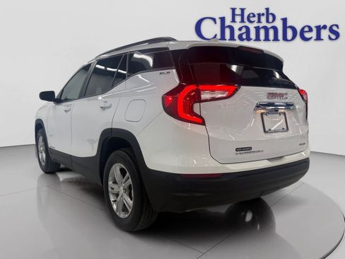 Used 2023 GMC Terrain SLE w/ Driver Convenience Package AWD/4WD image 3