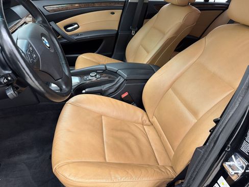Used 2009 BMW 528i xDrive Sedan AWD/4WD image 5