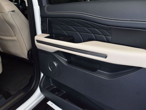 Used 2022 Ford Expedition Max Platinum image 21