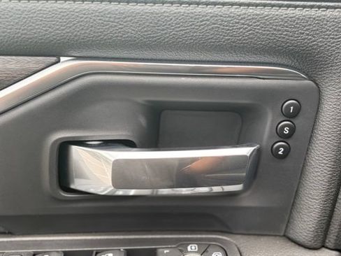New 2026 RAM 2500 Laramie AWD/4WD image 14