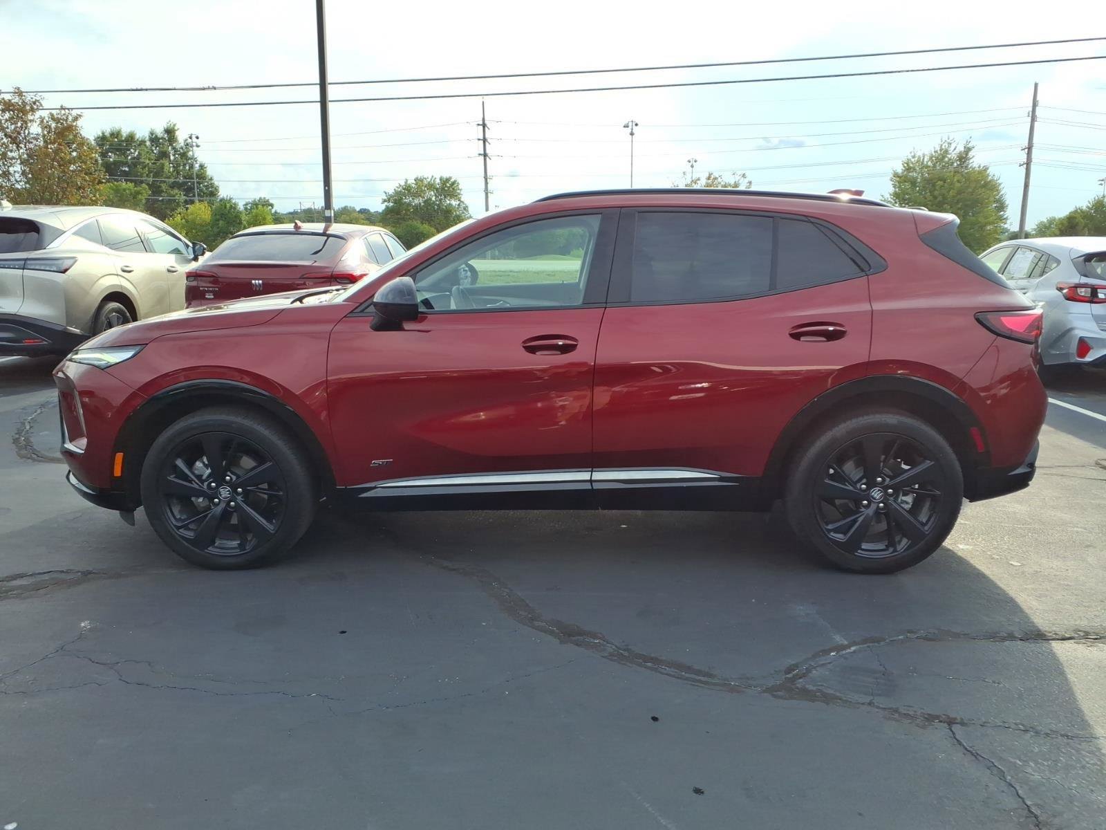 Used 2024 Buick Envision Sport Touring AWD/4WD image 4