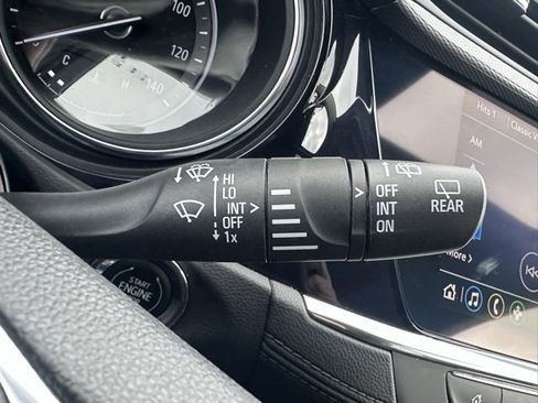 Used 2023 Buick Encore GX Preferred image 22