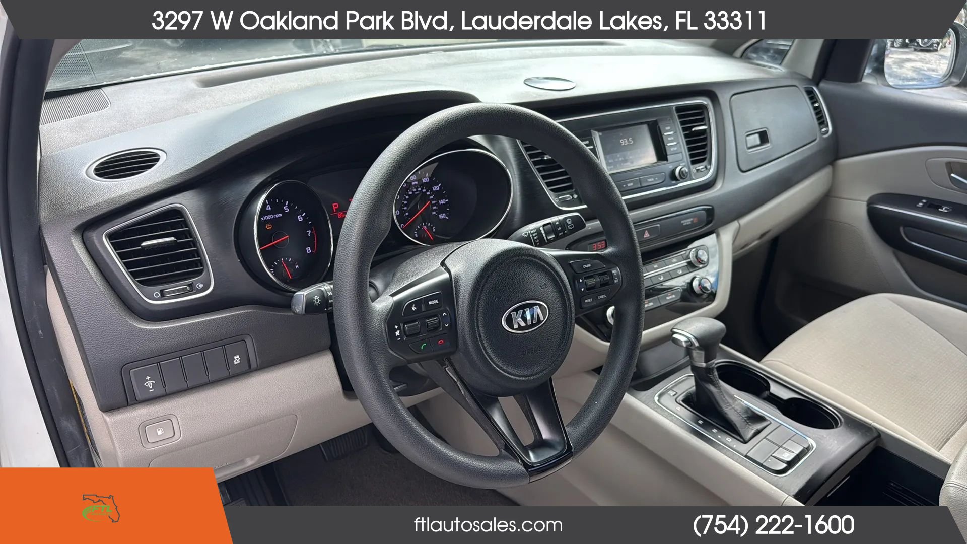 Used 2017 Kia Sedona L FWD image 33