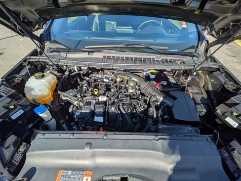 Certified 2024 Ford Edge ST-Line image 10