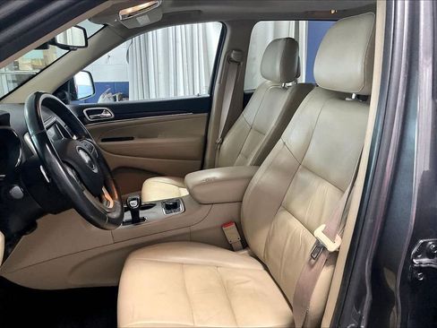 Used 2014 Jeep Grand Cherokee Limited w/ Trailer Tow Group IV AWD/4WD image 10