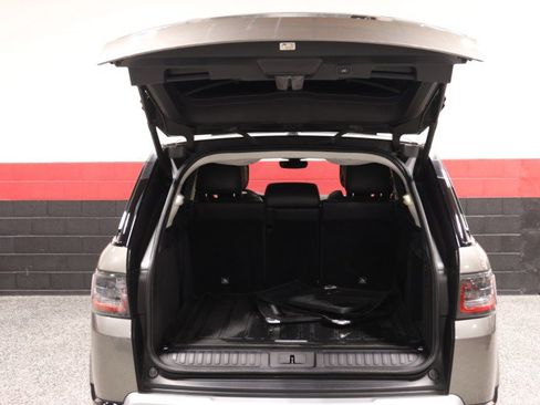 Used 2019 Land Rover Range Rover Sport HSE AWD/4WD image 33