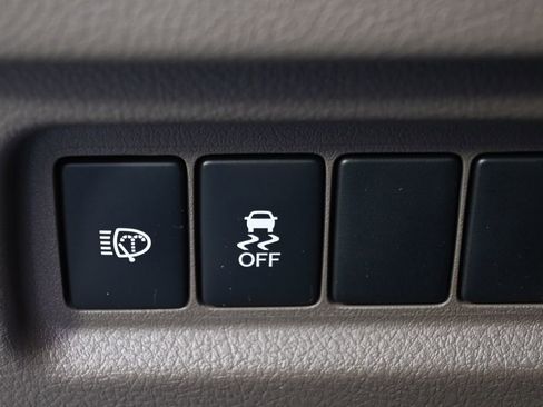 Used 2016 Lexus GX 460 w/ Premium Package image 27