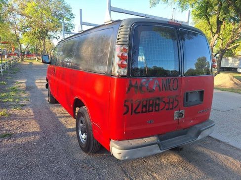 Used 2002 Chevrolet Express 3500 image 5