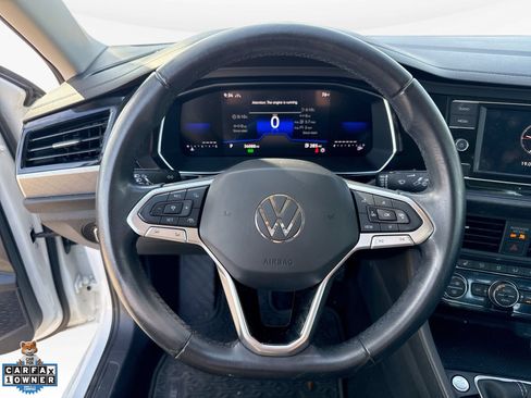 Used 2024 Volkswagen Jetta SE w/ Panoramic Sunroof Package FWD image 12