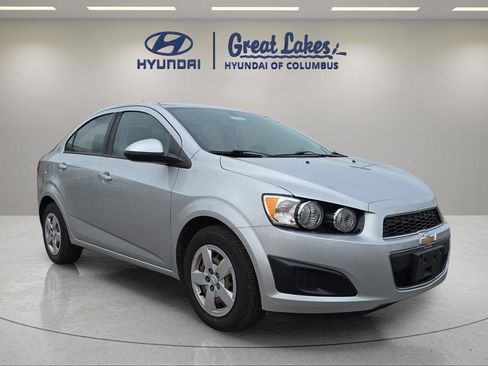 Used 2016 Chevrolet Sonic LS FWD image 31
