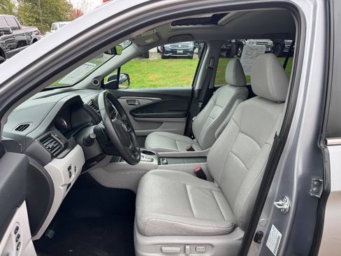 Used 2022 Honda Pilot Special Edition image 11