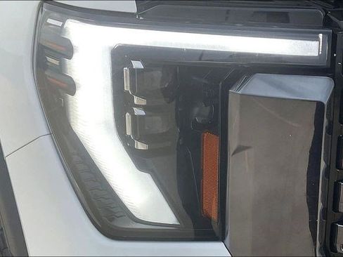 Used 2024 GMC Sierra 2500 Denali Ultimate image 35