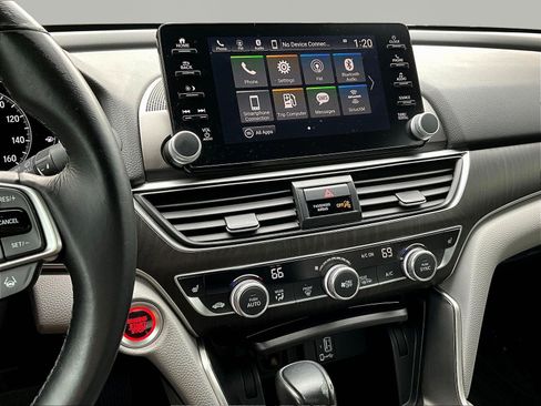 Used 2018 Honda Accord EX-L image 9