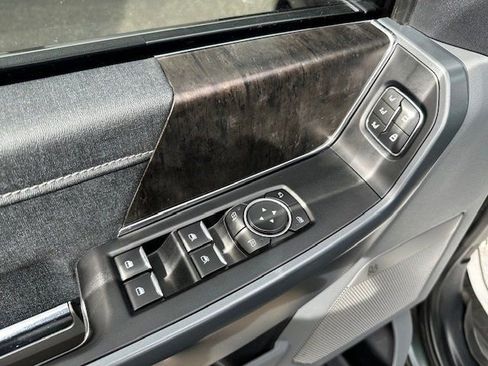 Used 2021 Ford F150 Lariat w/ Equipment Group 502A High image 13