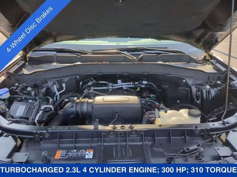 Used 2024 Ford Explorer XLT AWD/4WD image 26