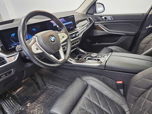 Used 2024 BMW X7 xDrive40i image 2
