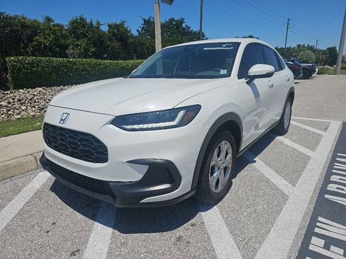 Used 2024 Honda HR-V LX image 1
