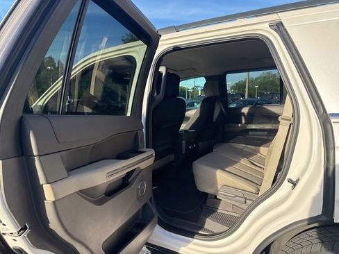 Used 2019 Ford Expedition XLT w/ Equipment Group 202A image 13