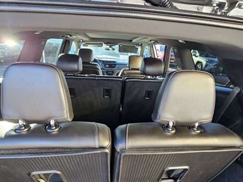 Used 2024 Cadillac XT6 Luxury w/ LPO, Floor Liner Package AWD/4WD image 35