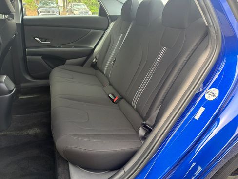 Used 2023 Hyundai Elantra SEL image 20