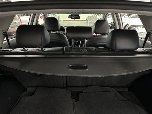 Used 2020 Kia Niro EX Premium image 29