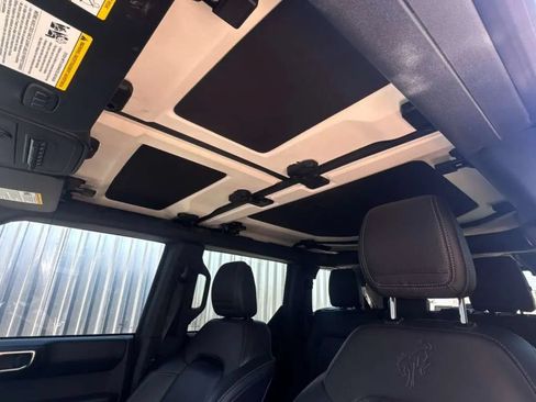 Used 2025 Ford Bronco Badlands AWD/4WD image 14