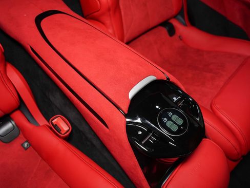 Used 2026 Ferrari Purosangue AWD/4WD image 41