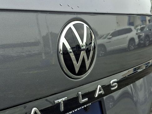 Certified 2023 Volkswagen Atlas SEL R-Line AWD/4WD image 29