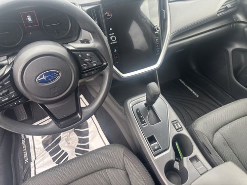 Used 2024 Subaru Crosstrek 2.0i Premium image 14