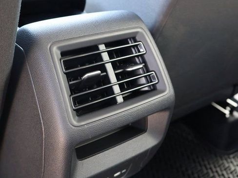 Used 2025 Volkswagen Tiguan S AWD/4WD image 17