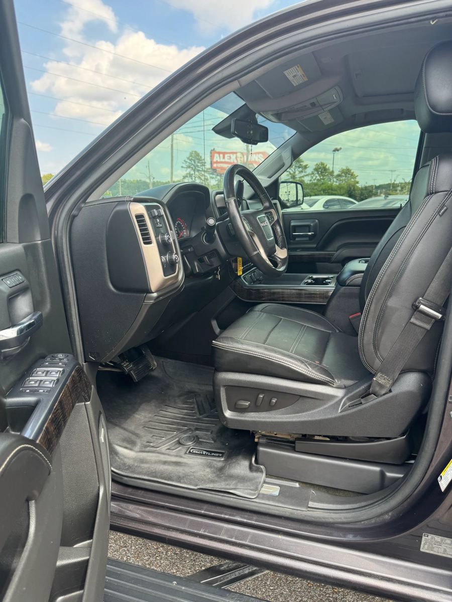 Used 2016 GMC Sierra 1500 Denali w/ Enhanced Driver Alert Package AWD/4WD image 25
