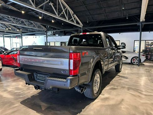 Used 2020 Ford F250 Platinum w/ FX4 Off-Road Package AWD/4WD image 5