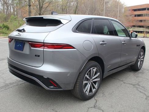 New 2026 Jaguar F-PACE R-Dynamic S image 2