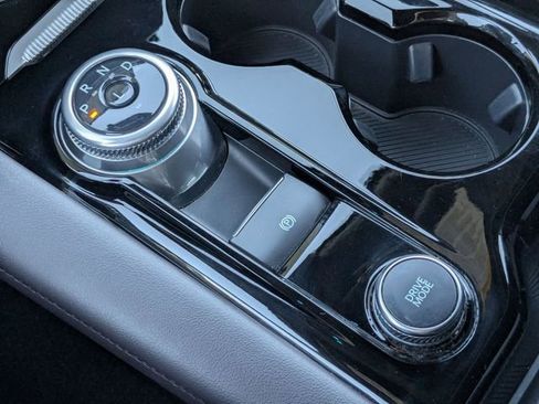 Used 2025 Ford Explorer Platinum w/ Ultimate Package image 14