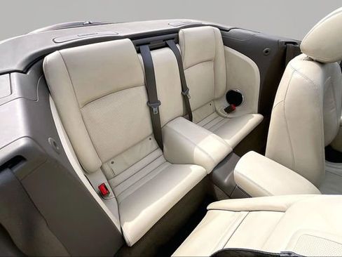 Used 2011 Jaguar XK Convertible image 17