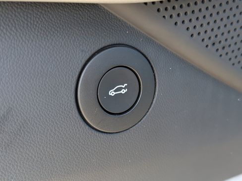 Used 2023 Chevrolet Camaro LT w/ RS Package image 35