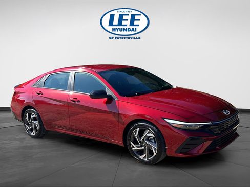 Certified 2025 Hyundai Elantra Sport image 1