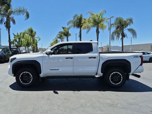 Used 2024 Toyota Tacoma TRD Off-Road w/ TRD Off Road Upgrade Package AWD/4WD image 7