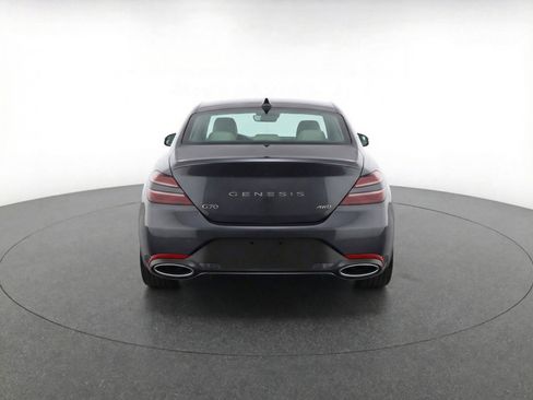 Used 2025 Genesis G70 2.5T image 7