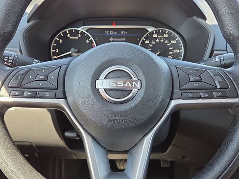 Used 2025 Nissan Altima 2.5 SV AWD/4WD image 30