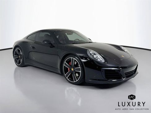 Used 2017 Porsche 911 Carrera 4S AWD/4WD image 3