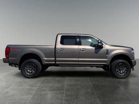 Used 2022 Ford F350 Limited w/ FX4 Off-Road Package AWD/4WD image 8